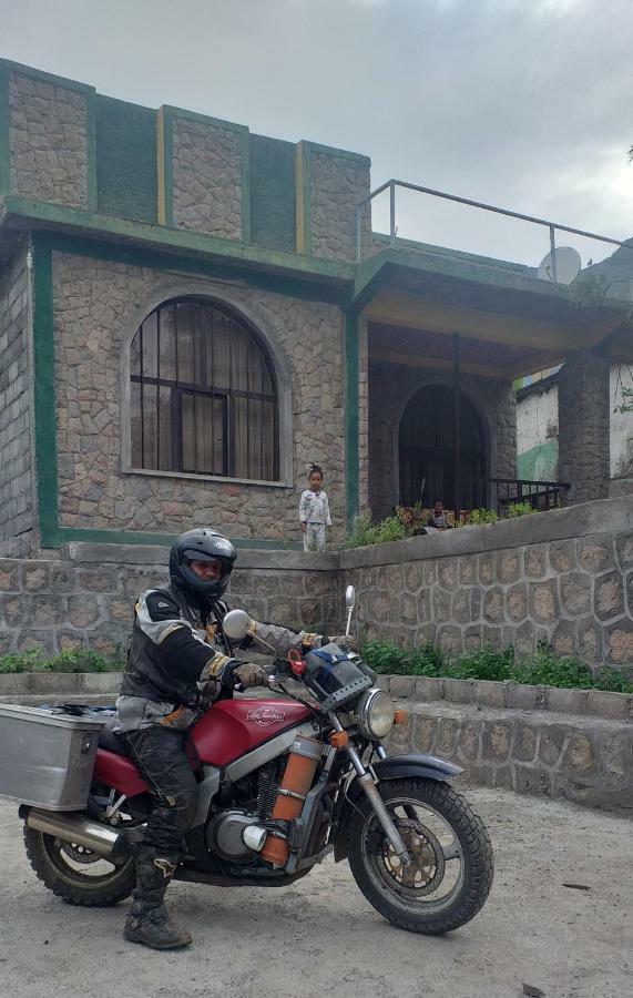 Lalibela Homestay エクステリア 写真